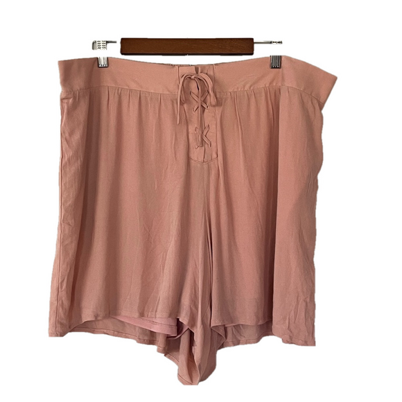 Torrid Shorts Lace-Up Crepe Fabric Pink Vanity Size 2 New - Picture 4 of 10